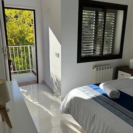 Apartment Duplex Avec Terrasse Magnifique Jacuzzi Vue Roses